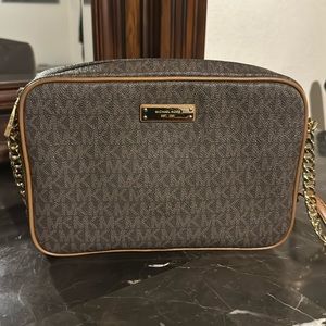 Michael Kors, Crossbody purse
